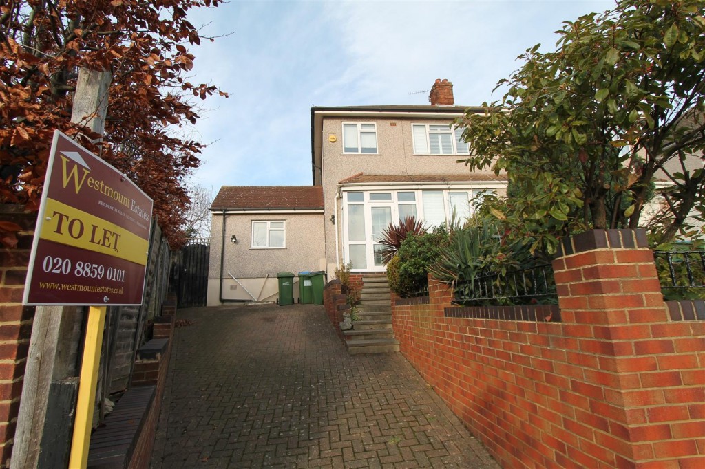 Dunblane Road, London, 3 bedroom, House SemiDetached