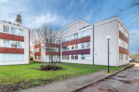 View Full Details for Oakcroft Court, SE3