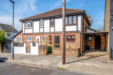 View Full Details for Red Lion Lane, SE18