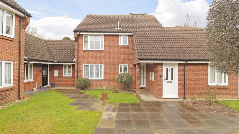 View Full Details for Sycamore Close, SE9