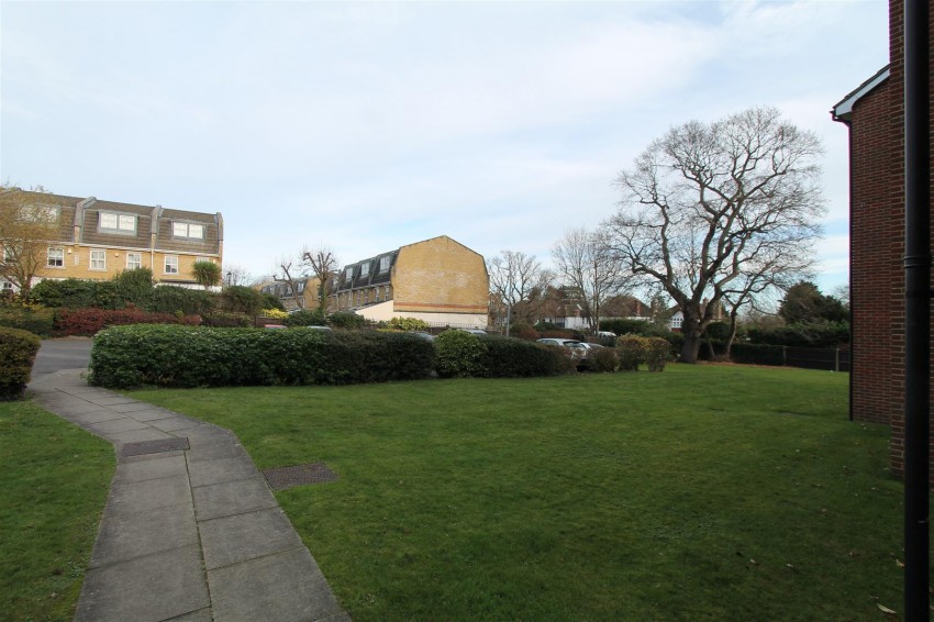 Images for Le May Avenue, London