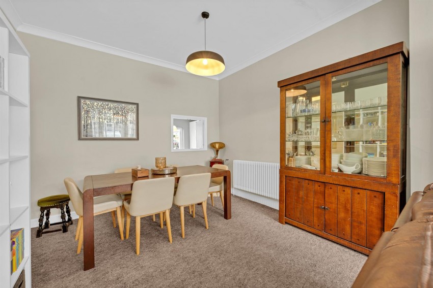 Images for Dumbreck Road, London