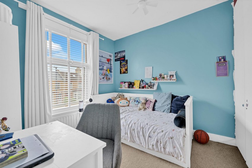 Images for Dumbreck Road, London