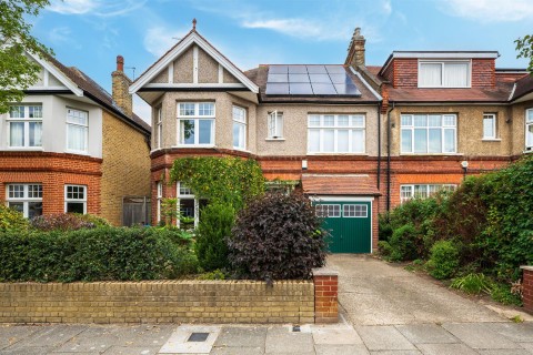 View Full Details for Glenshiel Road, SE9