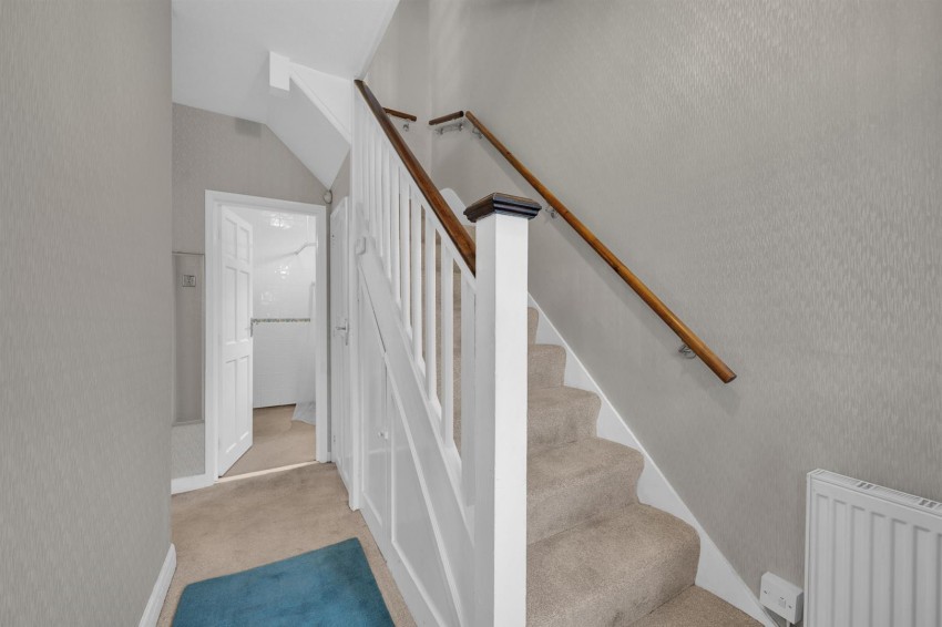 Images for Earlshall Road, London