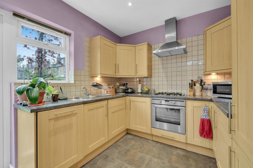 Images for Earlshall Road, London