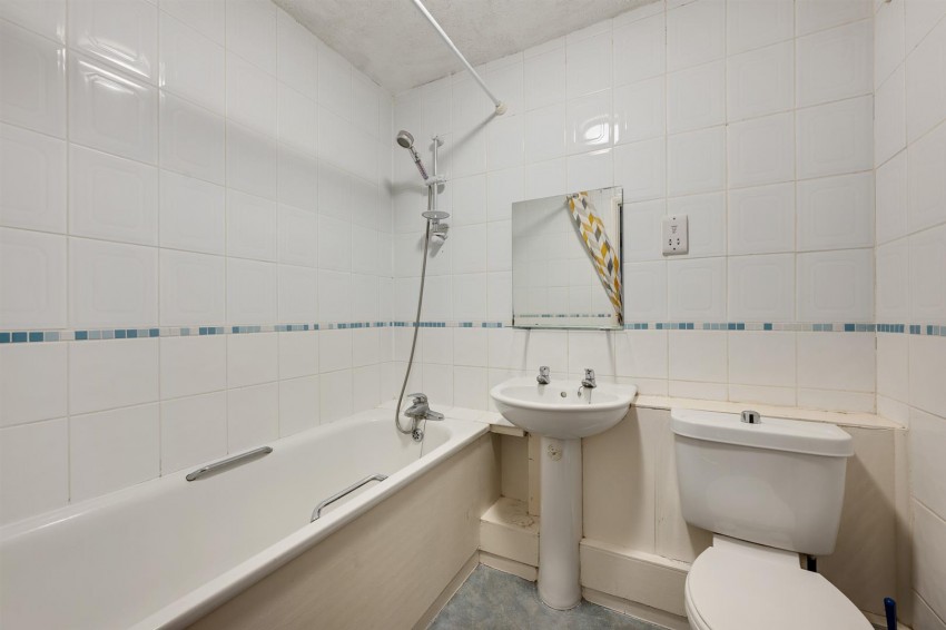 Images for Gravel Hill Close, DA6