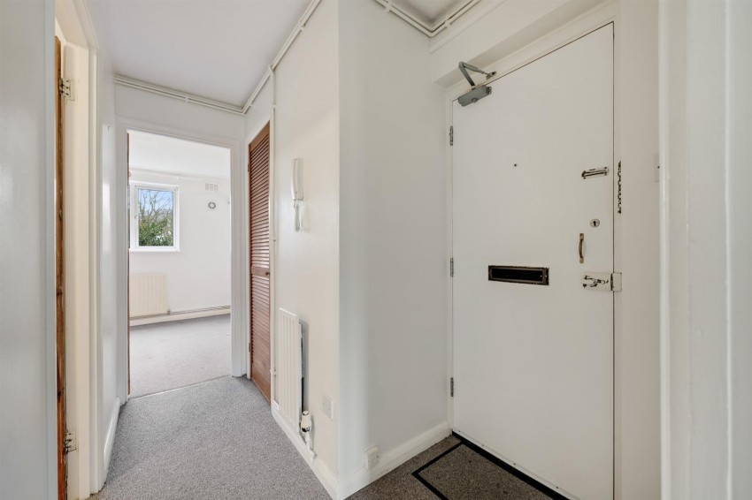 Images for Gravel Hill Close, Bexleyheath