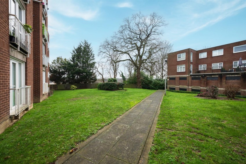 Images for Gravel Hill Close, Bexleyheath