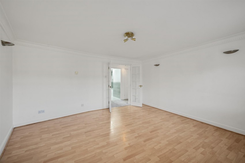 Images for Gilbert Close, Shooters Hill, SE18
