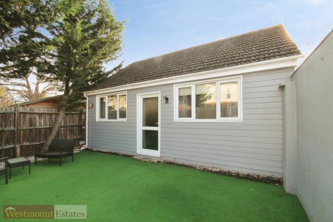 View Full Details for Greenvale Road, Eltham