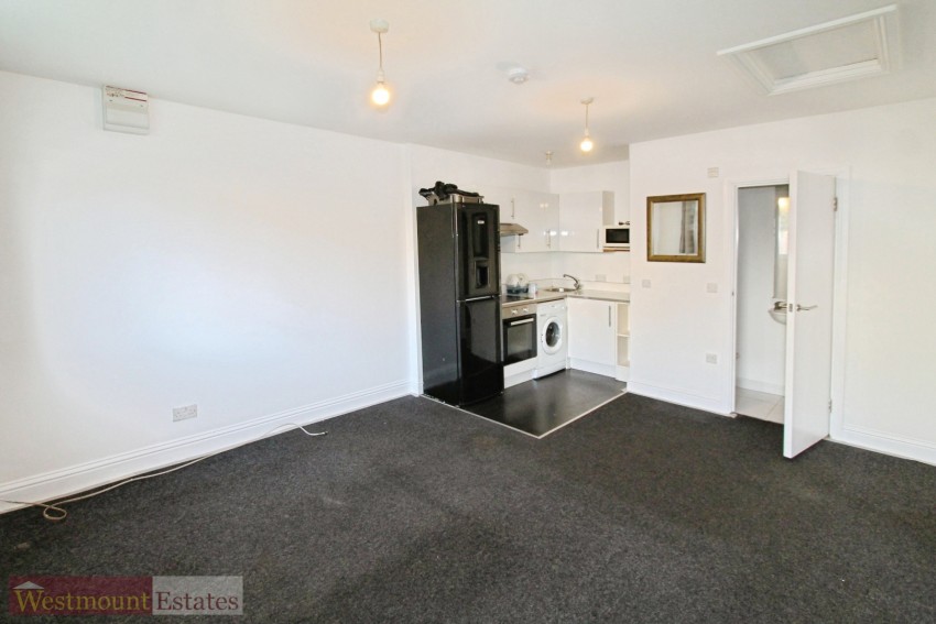 Images for Greenvale Road, Eltham