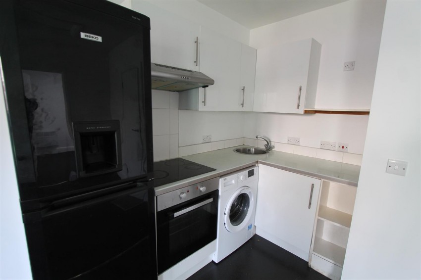 Images for Greenvale Road, Eltham