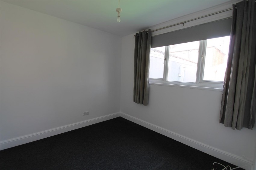 Images for Greenvale Road, Eltham