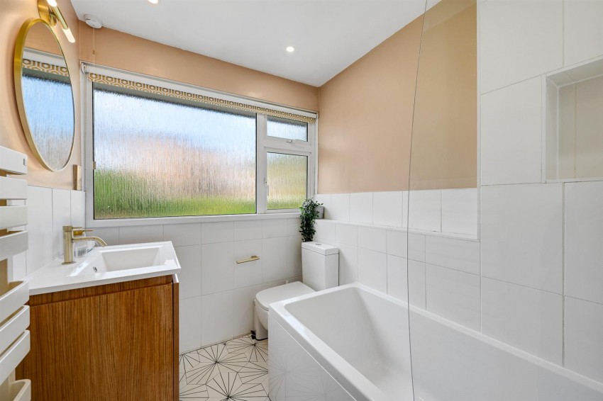 Images for Oakways, London