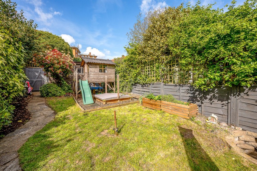 Images for Oakways, London