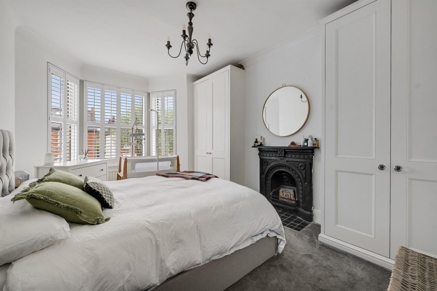 Images for Earlshall Road, London