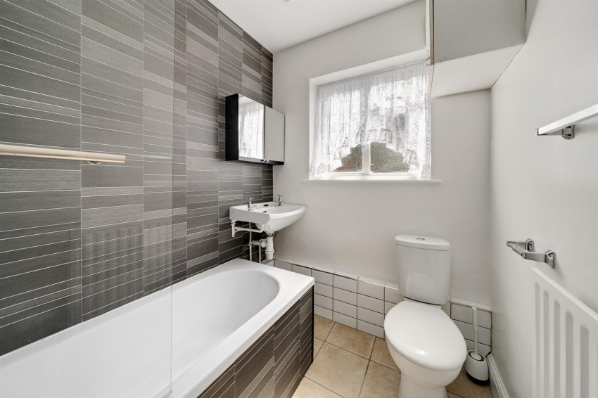 Images for Kingsholm Gardens, SE9