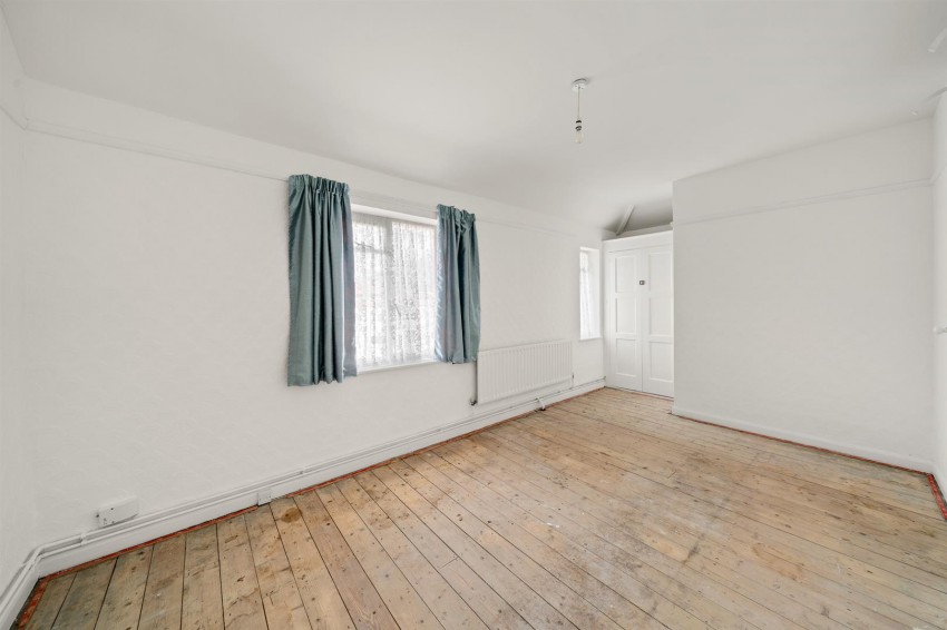 Images for Kingsholm Gardens, SE9