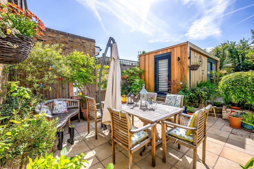 Images for Greenvale Road, London