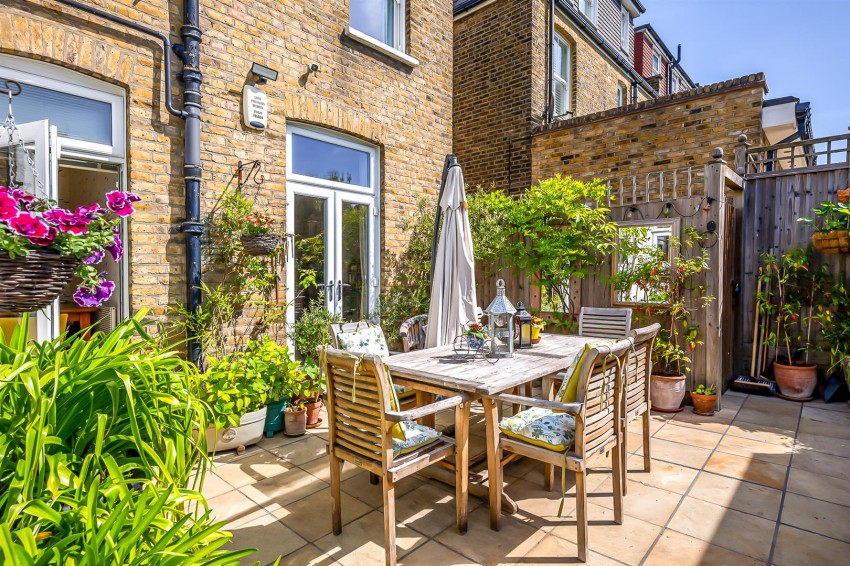 Images for Greenvale Road, London