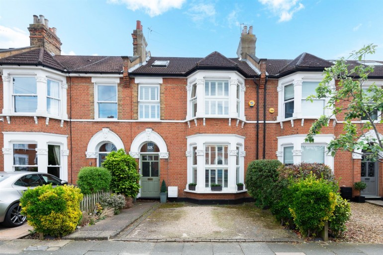 Earlshall Road, Eltham
