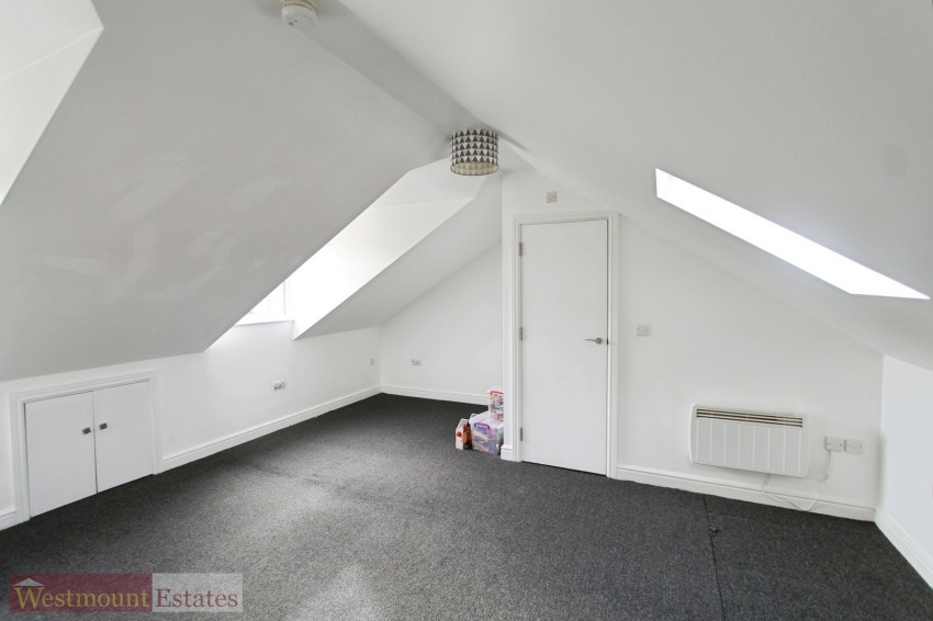 Images for Greenvale Road, Eltham