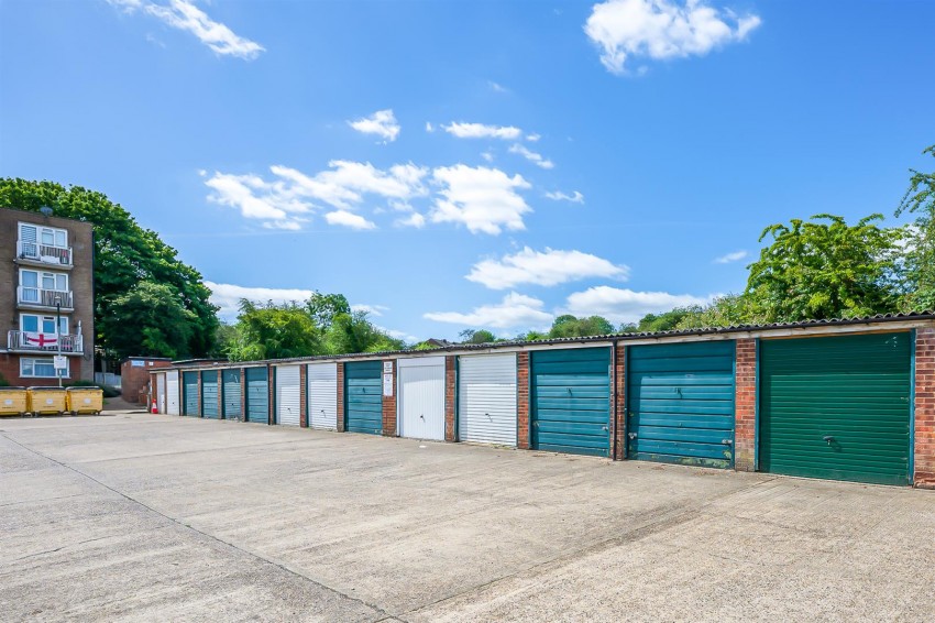 Images for Upper Wickham Lane, Welling