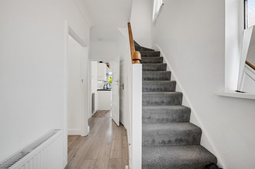Images for Dumbreck Road, London